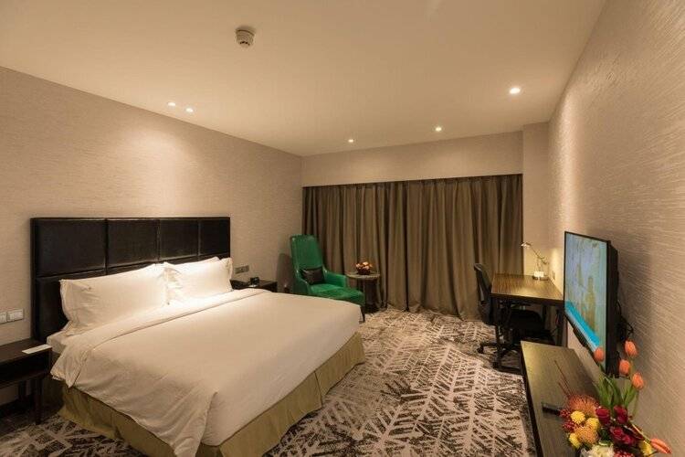 Holiday Inn Shanghai Jinshan, An Ihg Hotel