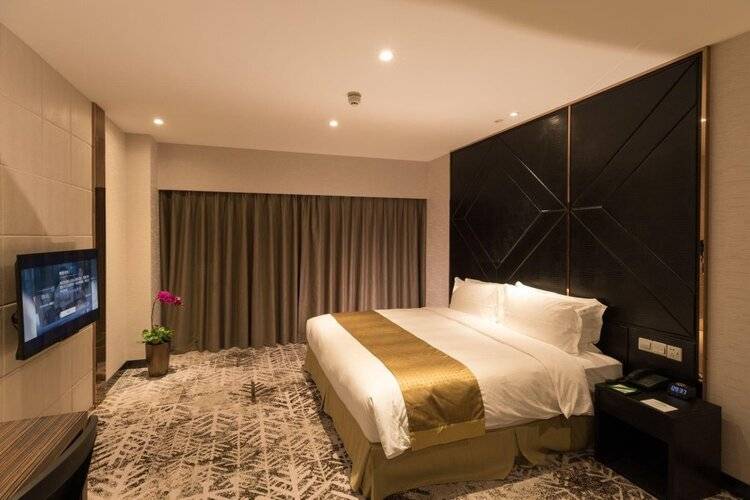 Holiday Inn Shanghai Jinshan, An Ihg Hotel