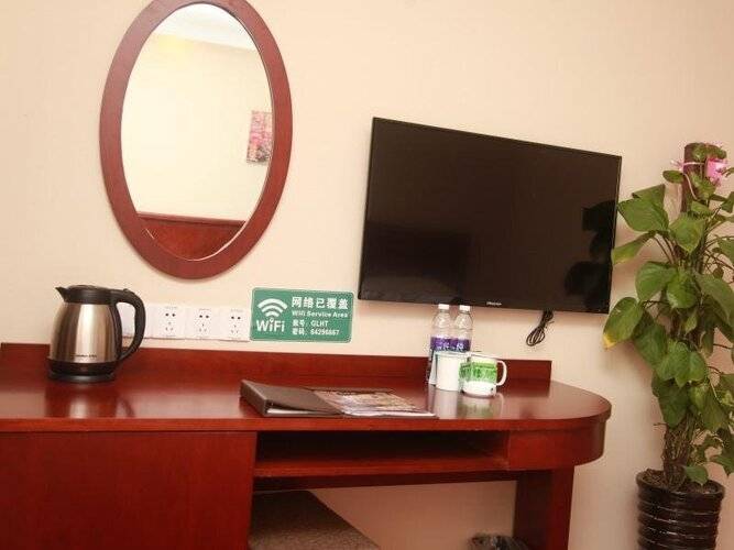 Greentree Inn Shanghai Minhang District Pujiang Town Jiangyue Road Metro Station