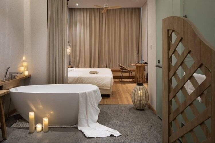 Moonlo Hotel