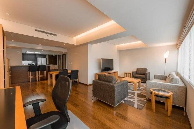Shanghai Centre Serviced Apartment