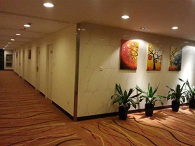 Shanghai Joyful Star Hotel