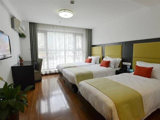 Shanghai Joyful Star Hotel