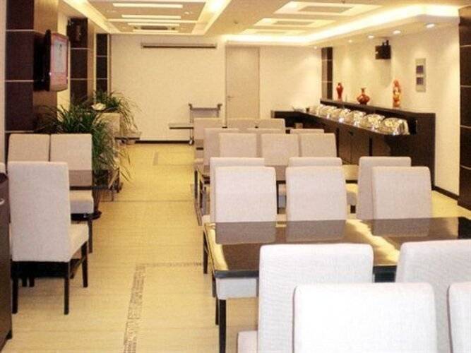 Shanghai Joyful Star Hotel