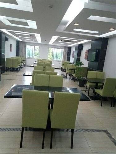 Shanghai Joyful Star Hotel