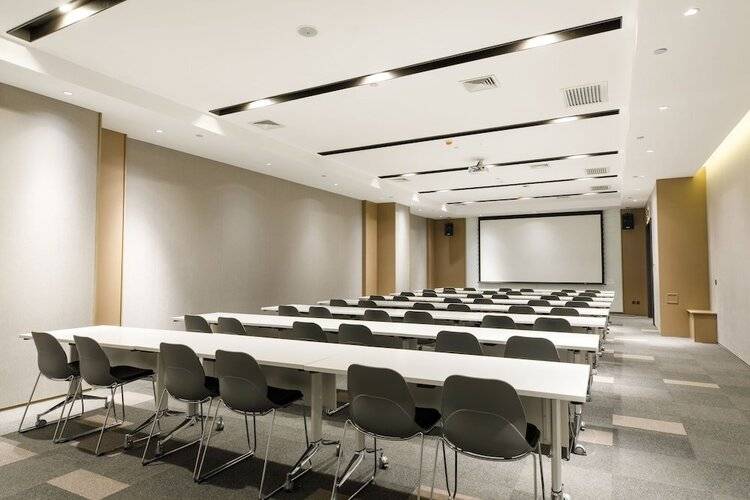 Holiday Inn Express Harbin Qunli