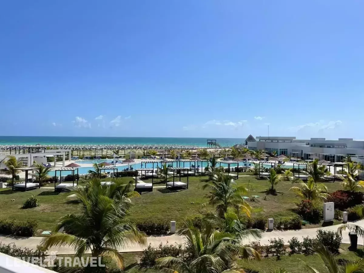 Paredon Playa Hermosa