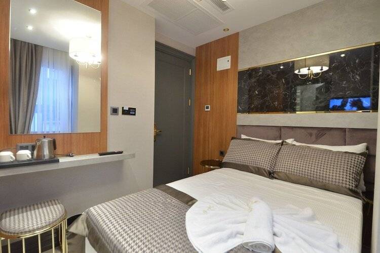 Santra Hotel