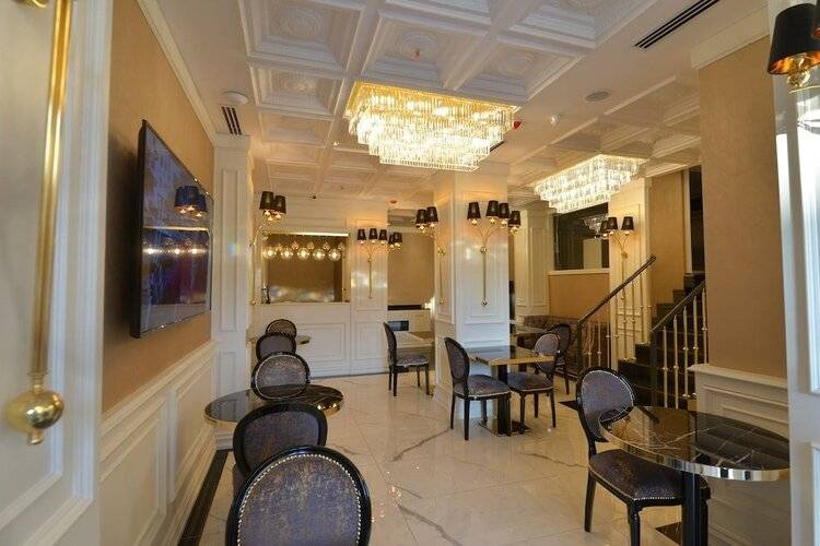 Santra Hotel