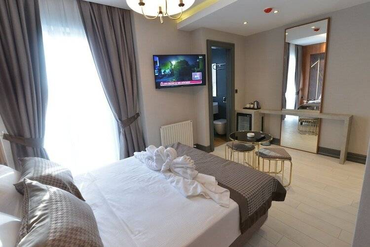 Santra Hotel