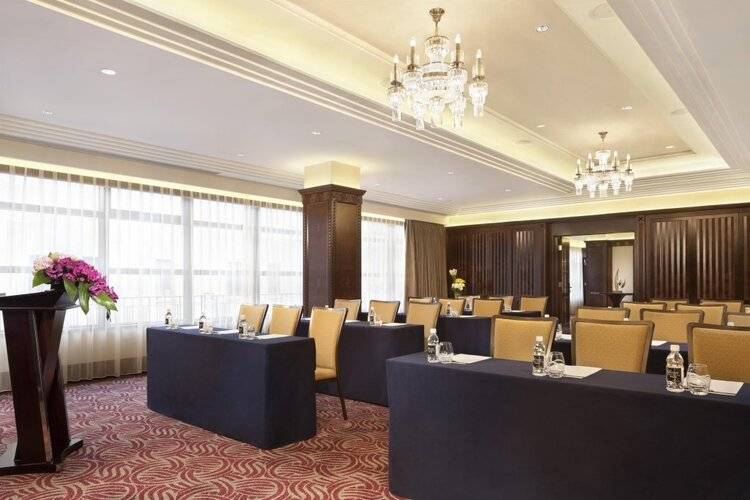 Fairmont Peace Hotel