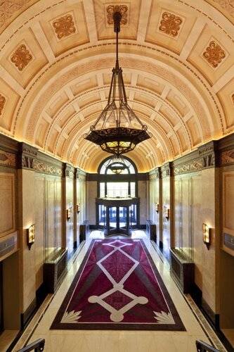 Fairmont Peace Hotel