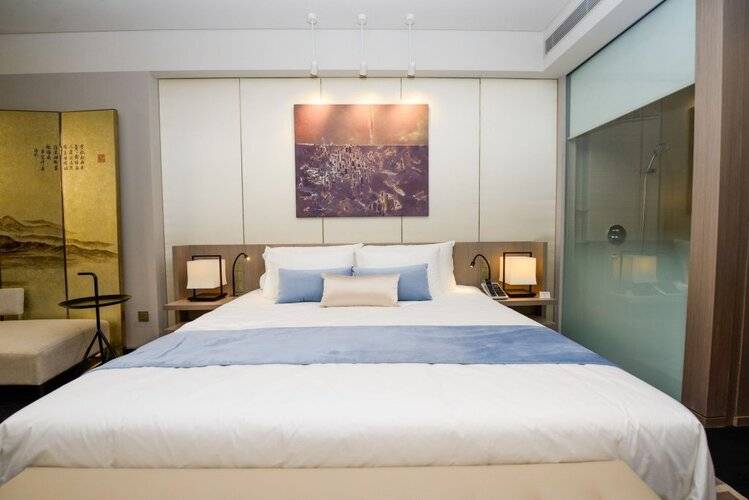 Golden Tulip Bund New Asia