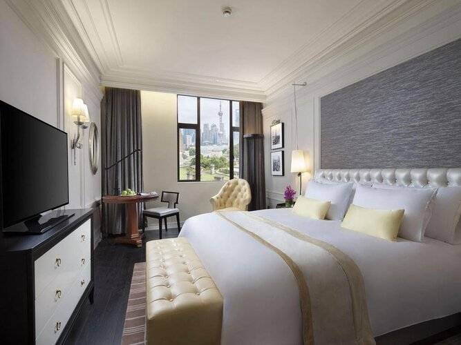Golden Tulip Bund New Asia