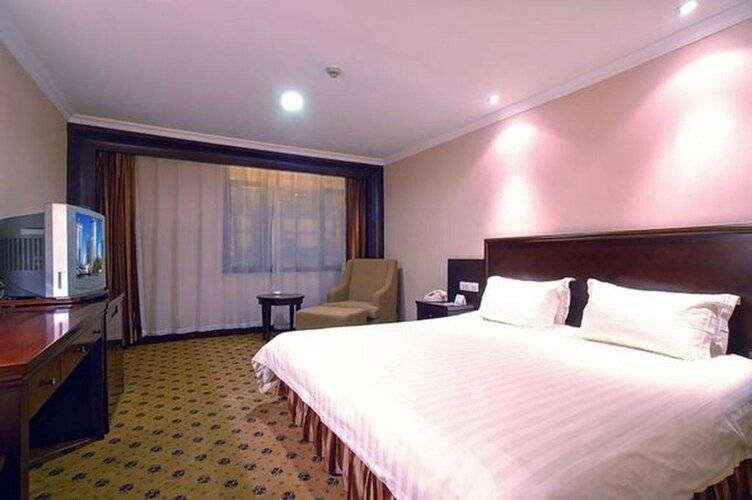 Golden Tulip Bund New Asia