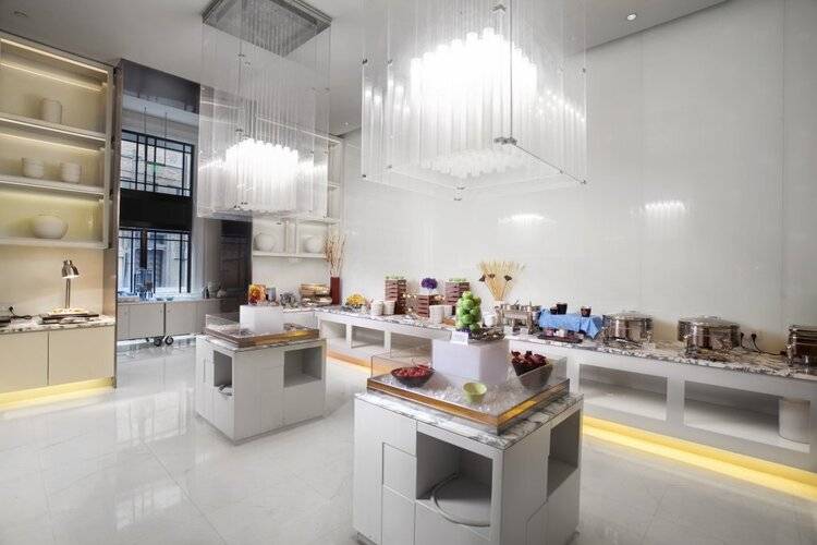 Golden Tulip Bund New Asia