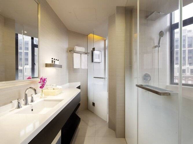 Golden Tulip Bund New Asia