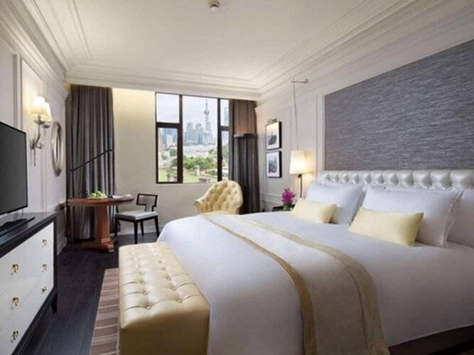 Golden Tulip Bund New Asia