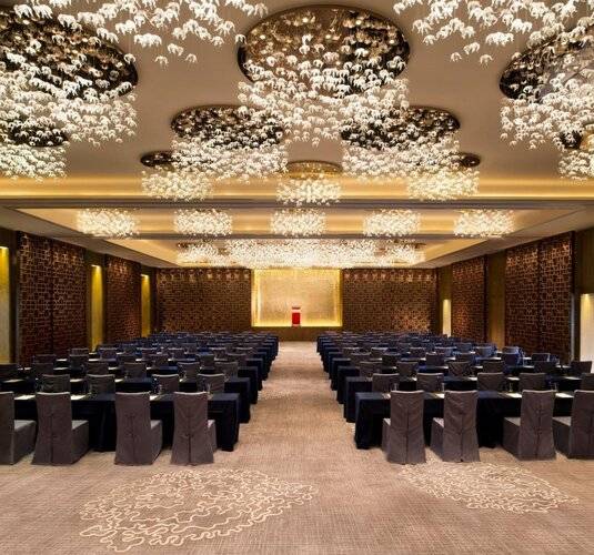 Hualuxe Shanghai Twelve At Hengshan, An Ihg Hotel