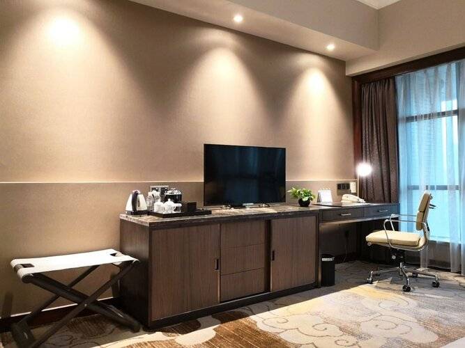 Jin Jiang Pine City Hotel