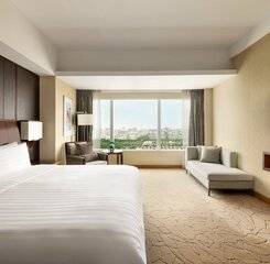 $item['hotel']['name']