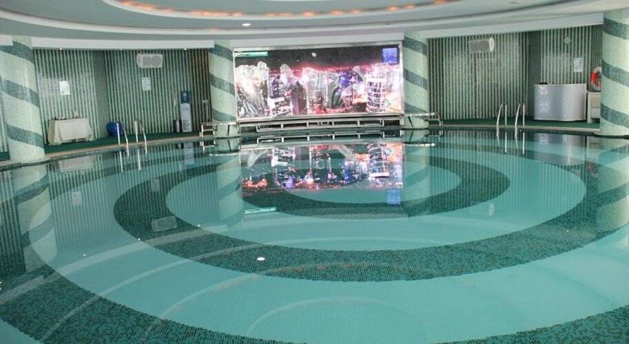 Oriental Riverside Hotel