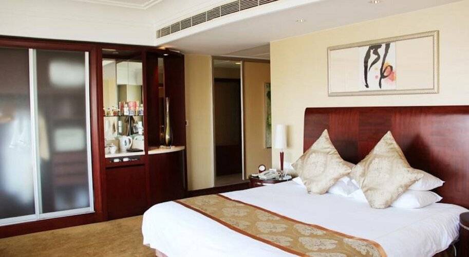 Oriental Riverside Hotel