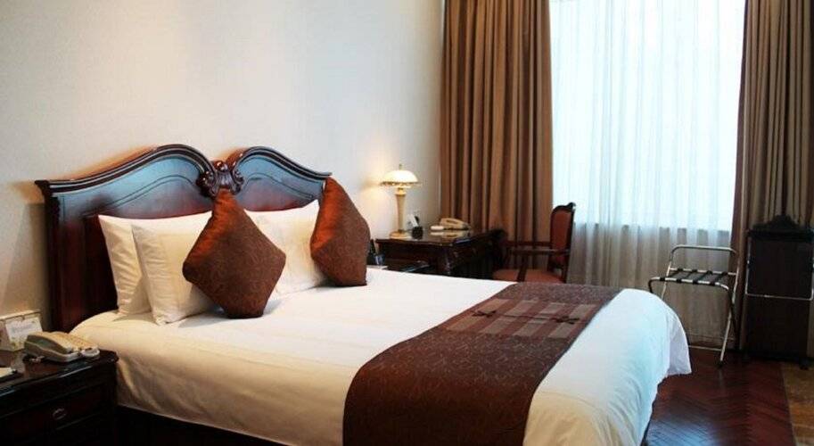 Oriental Riverside Hotel