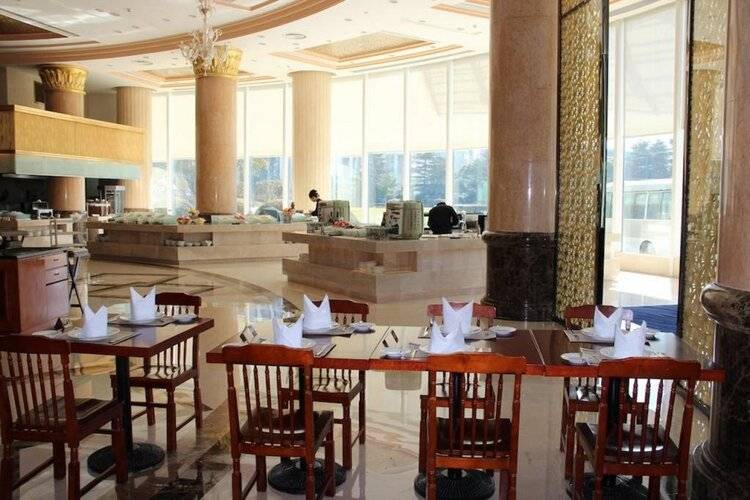 Oriental Riverside Hotel