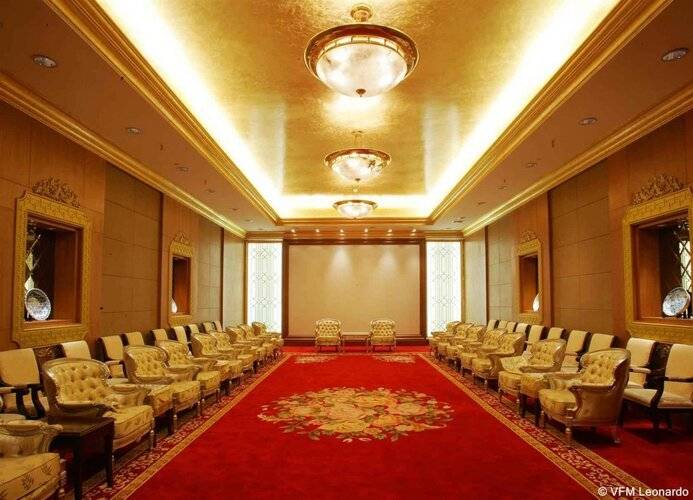 Oriental Riverside Hotel