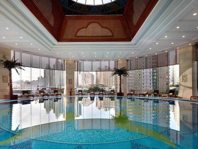 Pullman Shanghai Skyway