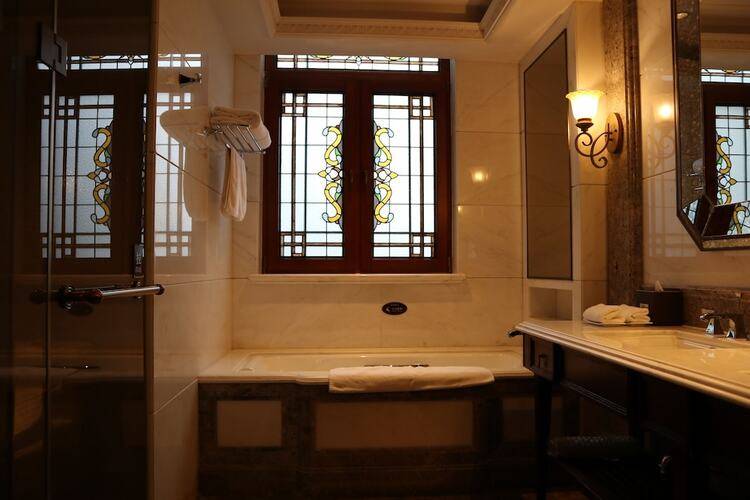 Shanghai Donghu Hotel