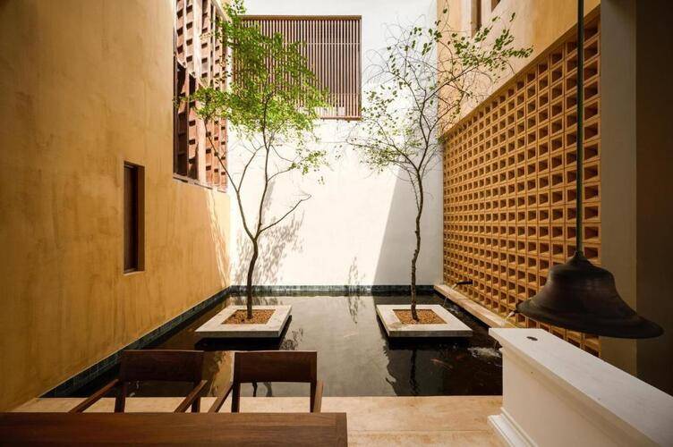 Kayaam House