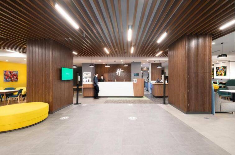 Holiday Inn Yerevan Republic Square