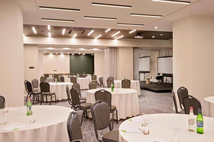 Holiday Inn Yerevan Republic Square