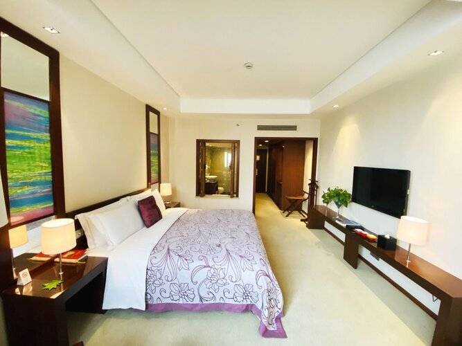 Baolong Hotel