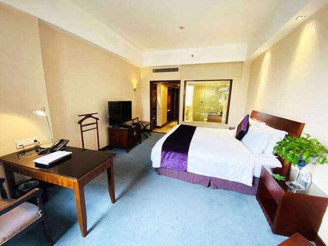 Baolong Hotel