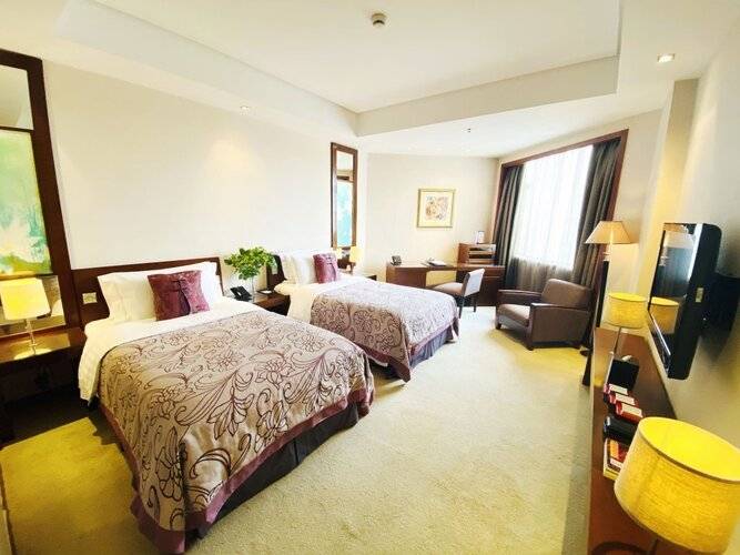 Baolong Hotel