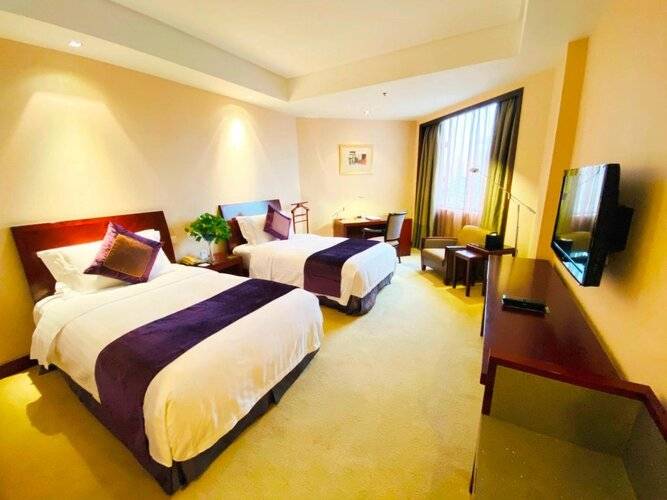 Baolong Hotel