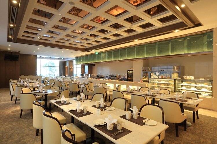 Evergreen Laurel Hotel