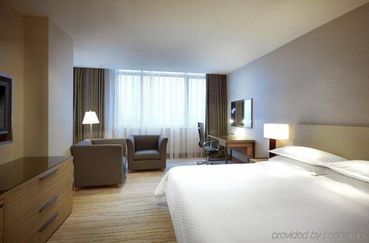Four Points By Sheraton Shanghai, Daning