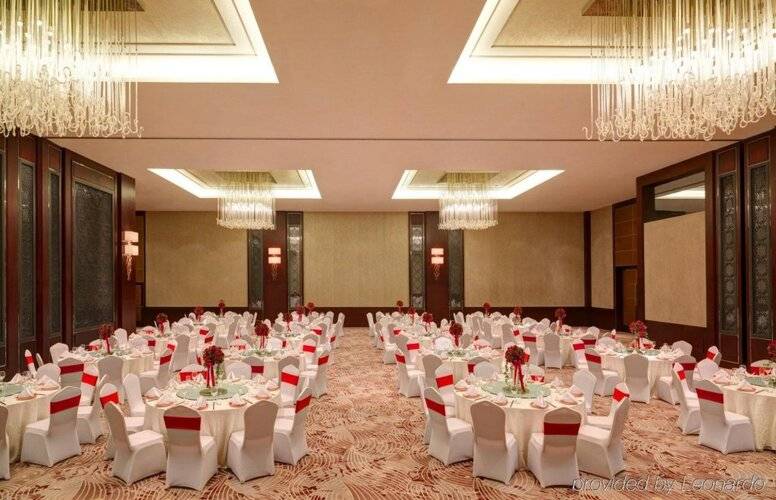 Four Points By Sheraton Shanghai, Daning