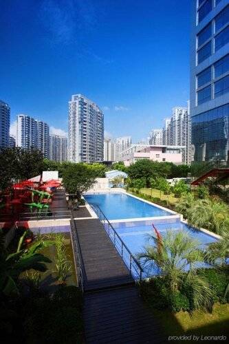 Grand Mercure Shanghai Century Park Hotel