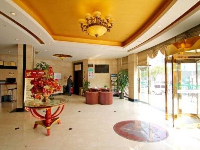 Greentree Inn Shanghai Caoan Road Textile Express Hotel