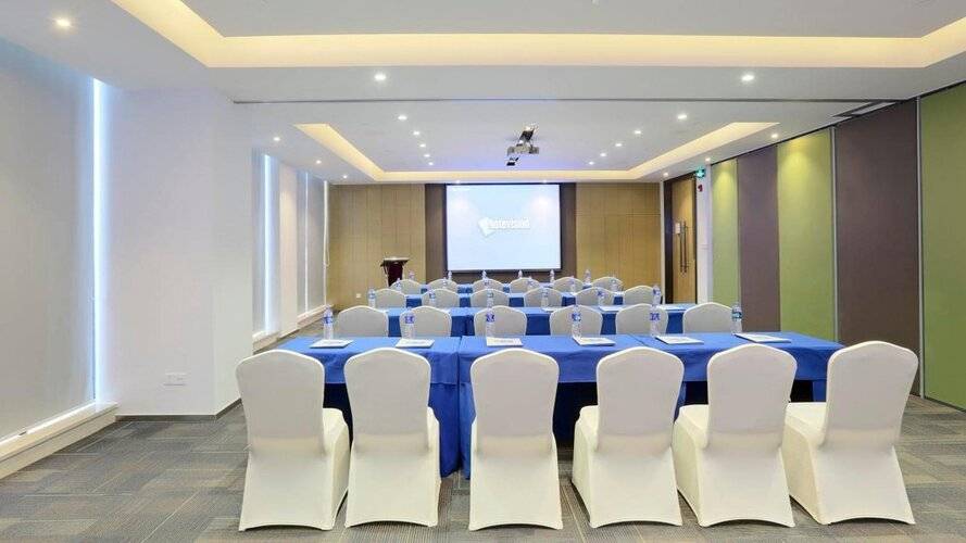 Holiday Inn Express Shanghai Gongkang, An Ihg Hotel