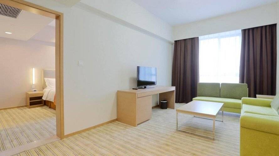 Holiday Inn Express Shanghai Gongkang, An Ihg Hotel