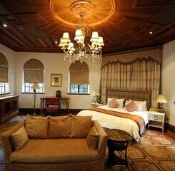 $item['hotel']['name']