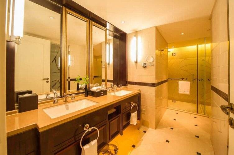 Paramount Gallery Hotel