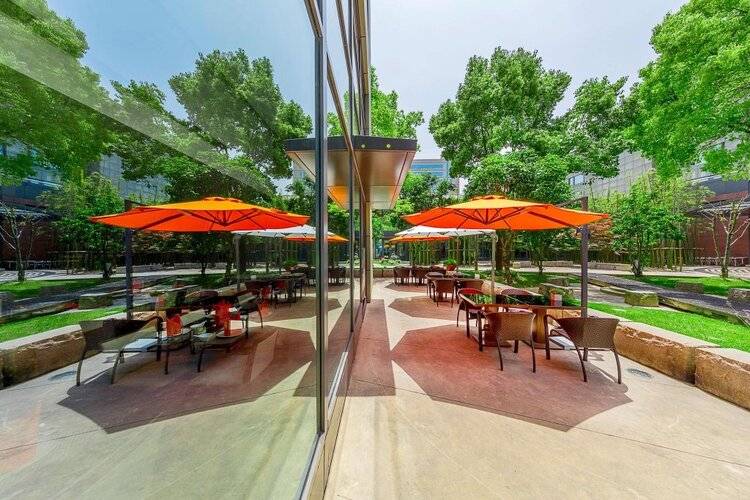 Parkyard Hotel