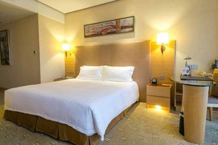 Regal Jinfeng Hotel